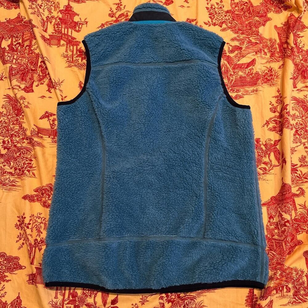Patagonia Turquoise Deep Pile Full Zip Women’s Medium Sherpa Vest!! - Picture 4 of 5
